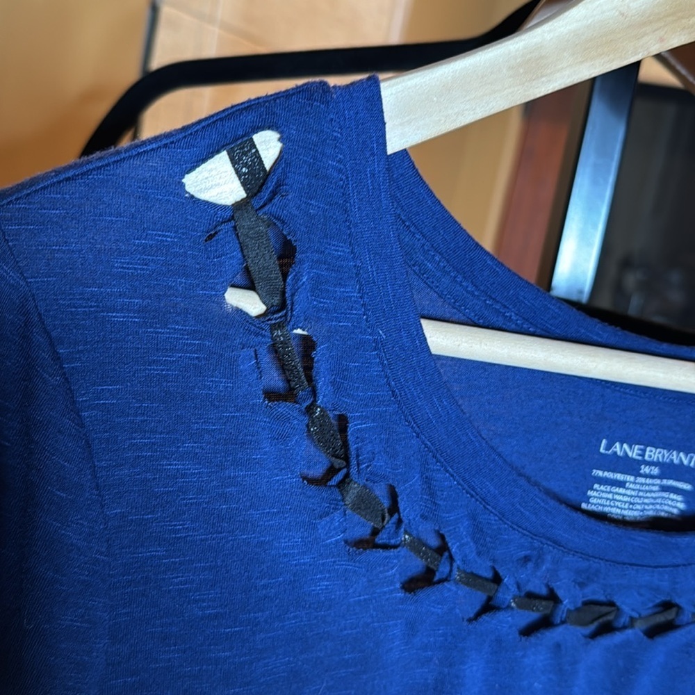 Lane Bryant Royal Blue Faux Leather Ribbon Detail Top Size 14/16 1X - Picture 3 of 5